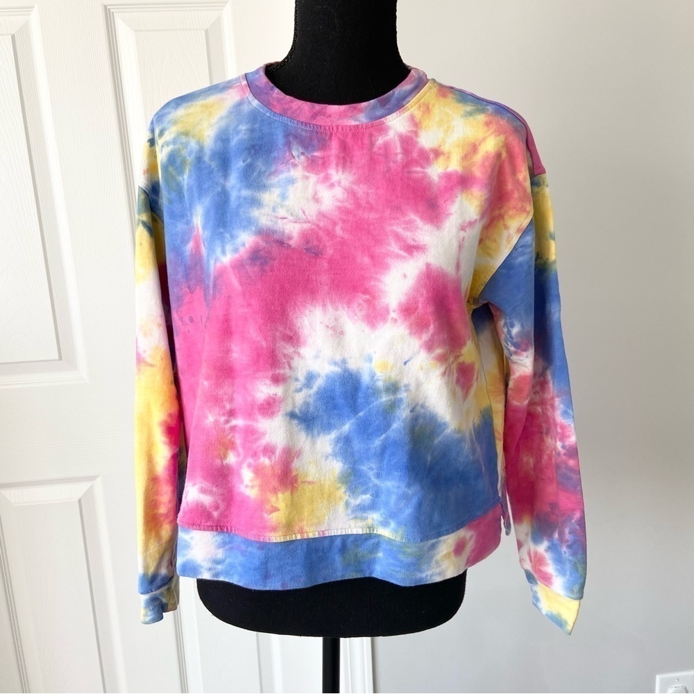 BB Dakota Off Duty Tie Dye Crew Neck Cropped Sweatshirt